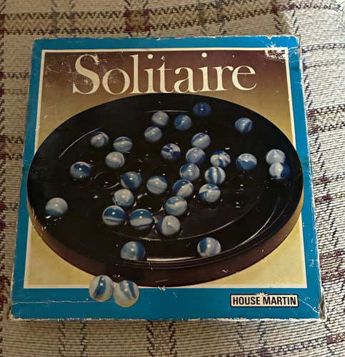 House martin solitaire - martin,